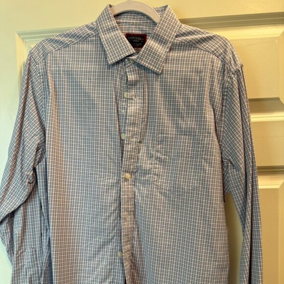 Untuckit Dress Shirt - Picture 1 of 3